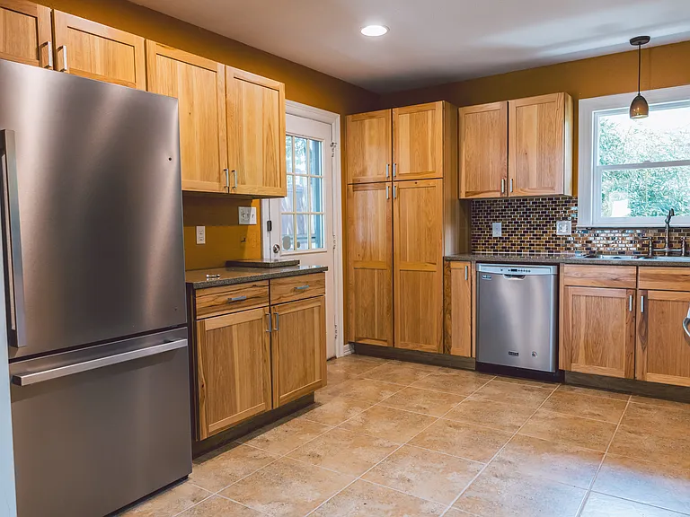 2519 Wilson St — Photo 4