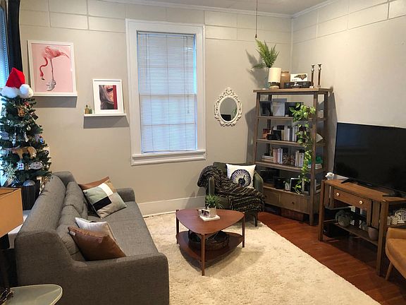 3rd image of 4717 Byers Ave