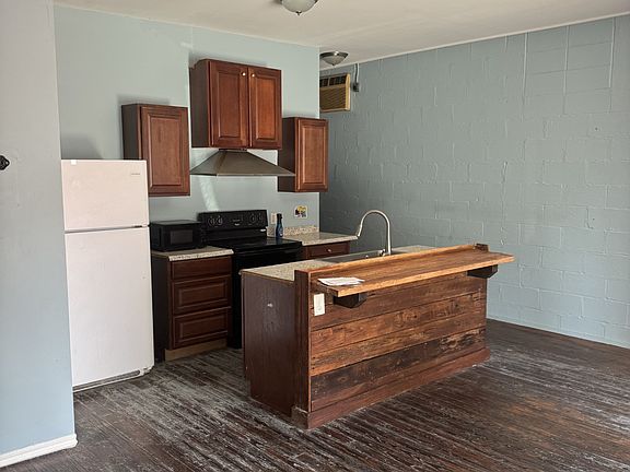 5th image of 400 Hatcher Ln