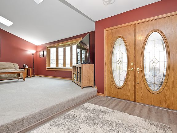 3rd image of 11634 Brookview Ln