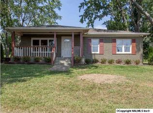 1055 N Phillips Rd, Hazel Green, AL 35750