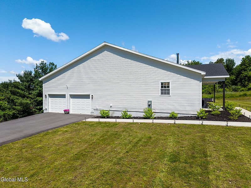 5th image of 223 Switzer Hill Road