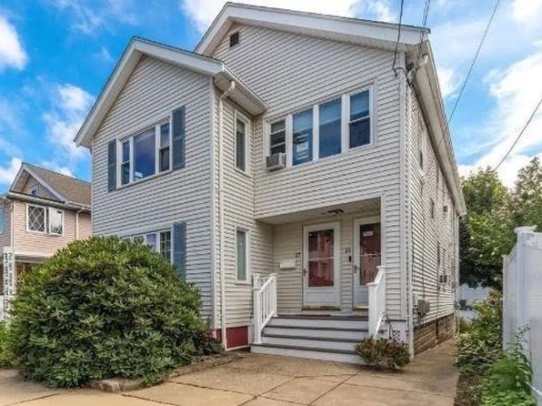 15 Cypress Rd #15, Medford, MA 02155