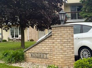 912 Monroe St APT 11, Fort Atkinson, WI 53538