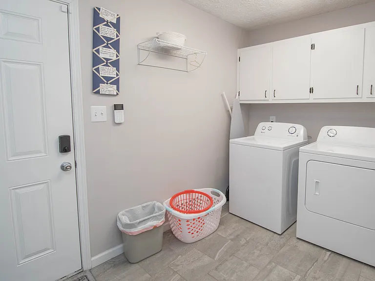 209 Waterwood Bnd — Photo 19
