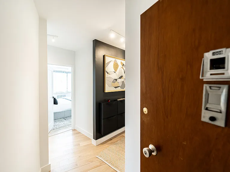 4200 Cathedral Ave NW #1005 — Photo 2