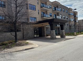 91 Raglan St #303, Collingwood, ON L9Y0B2