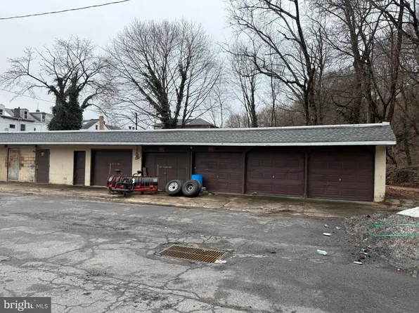 34 N ROCK STREET, SHAMOKIN, PA 17872
