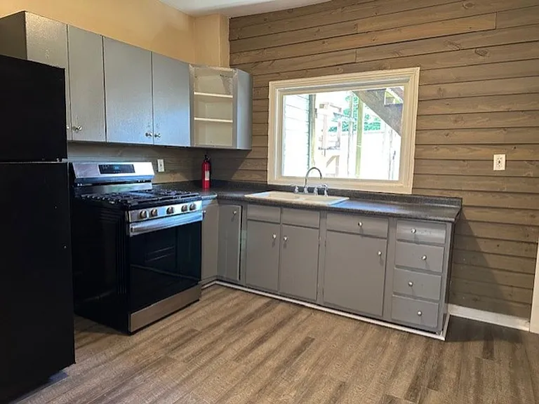 535 S 19th St #1 — Photo 4