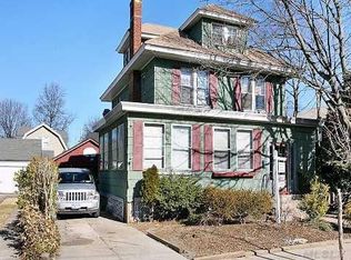 63 King St, Floral Park, NY 11001