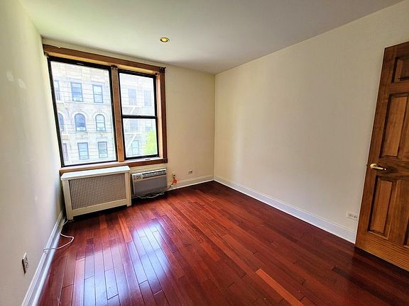 5th image of 135 E 17th St APT 6C
