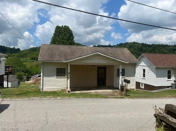 68098 Handel St, Bridgeport, OH 43912