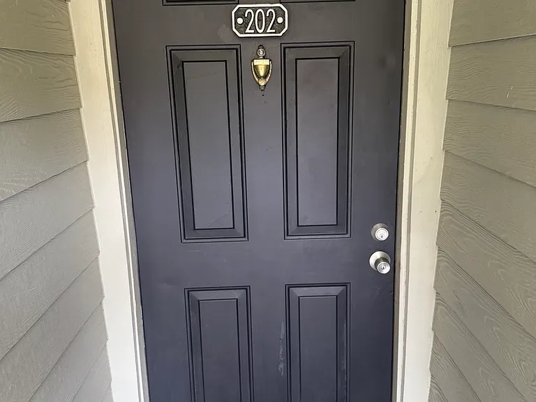 5986 Westgate Dr #202 — Photo 2