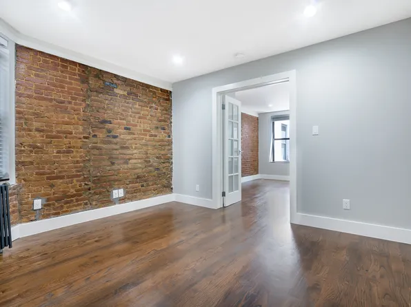 714 9th Avenue image 1 of 6