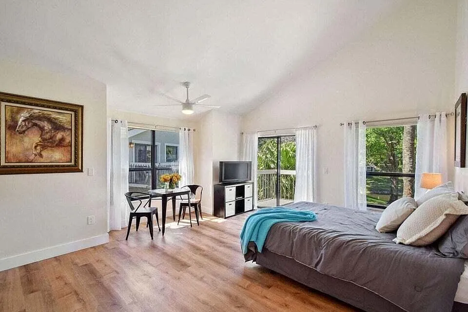 1 bed, 1.0 bath, 500 sqft, $1,750 — Photo 3