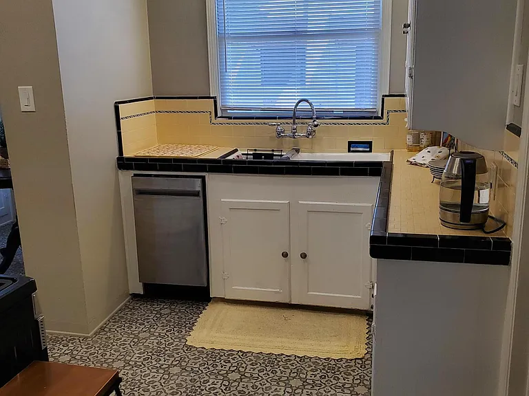 4247 Alder Dr — Photo 7