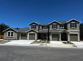 1820 Monroe Ct #2, Hollister, CA 95023