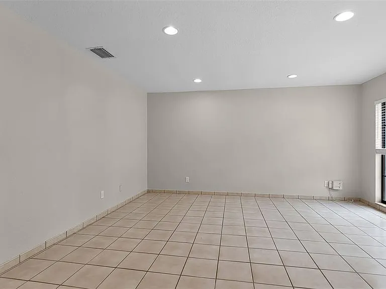 8208 La Serena Dr — Photo 6
