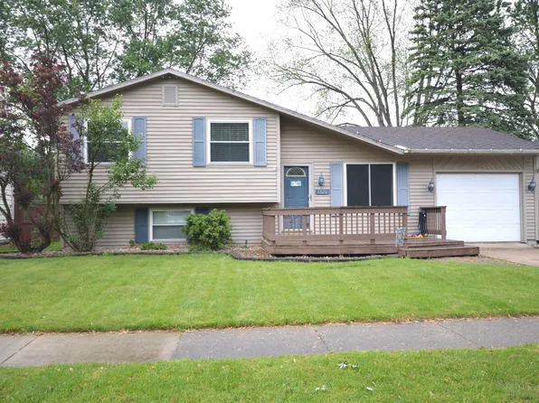 1326 Providence Ct, Mishawaka, IN 46544