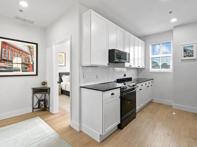 3940 N Flagler Dr #206 — Photo 12