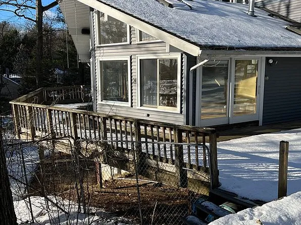 14 Crest Rd, Natick, MA 01760