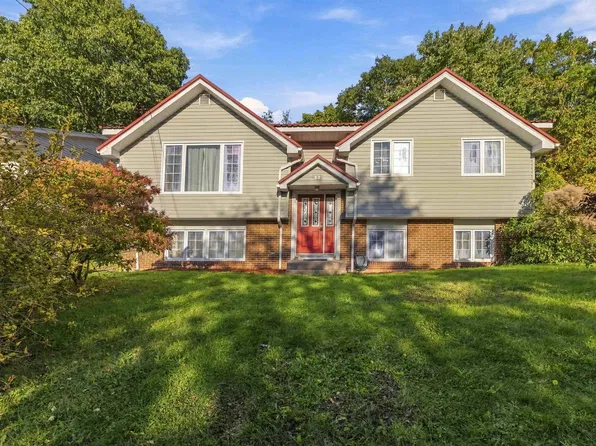 11 Riverview Cres, Bedford, NS B4A 2X5