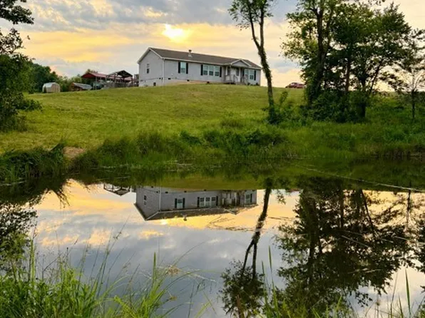 712 Continental Avenue, Ennice, NC 28623
