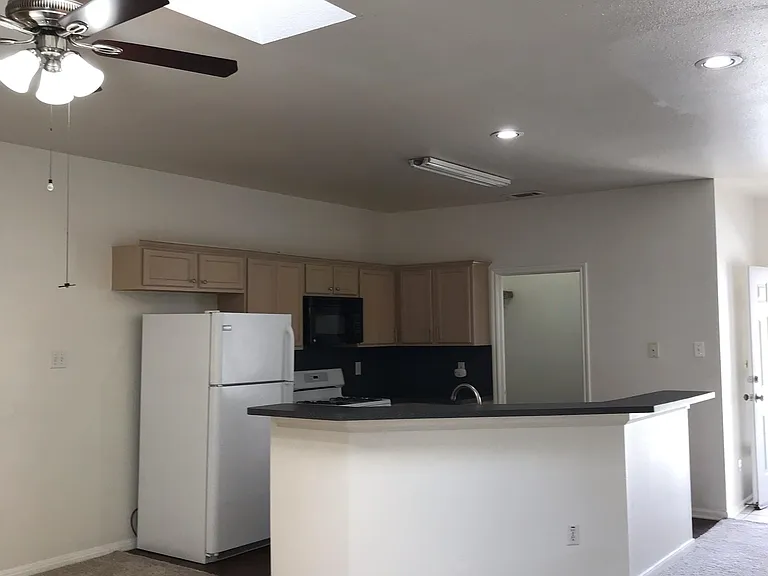 3104 Northwest Blvd #D — Photo 3