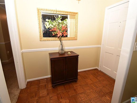 5th image of 1916 Buttercup Dr