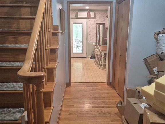 4th image of 9472 Quail Run Rd