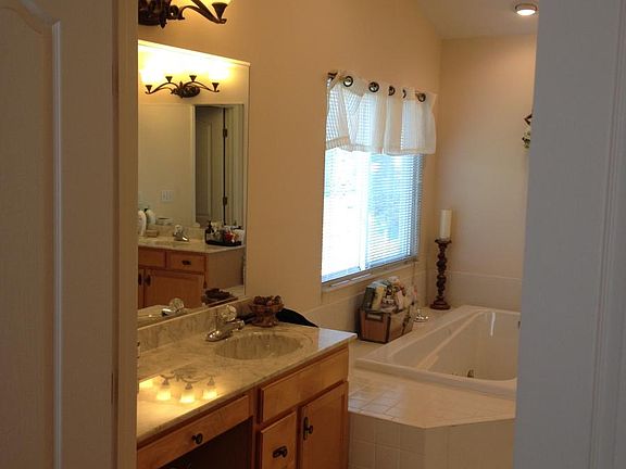 4th image of 7707 Bayshore