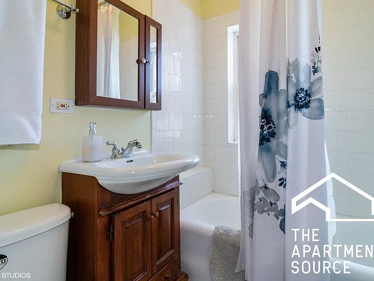 906 S Elmwood Ave #3 — Photo 6