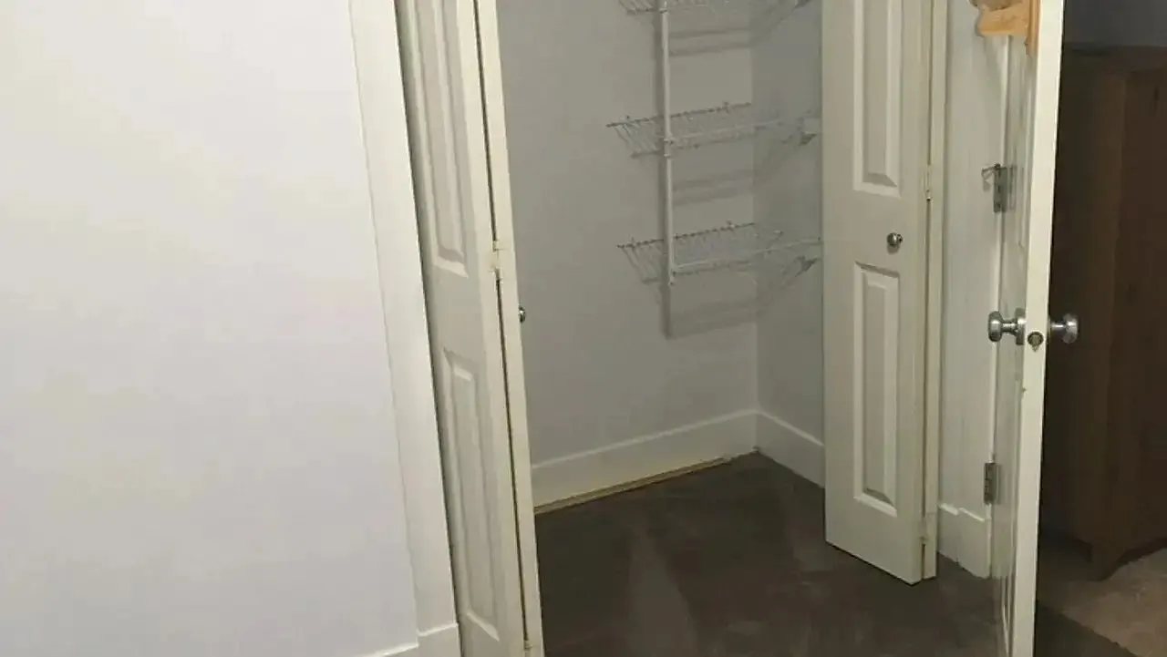 2 bed, 650 sqft, $2,750 — Photo 4
