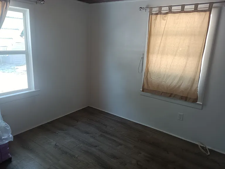 1526 Tilley Ave — Photo 12