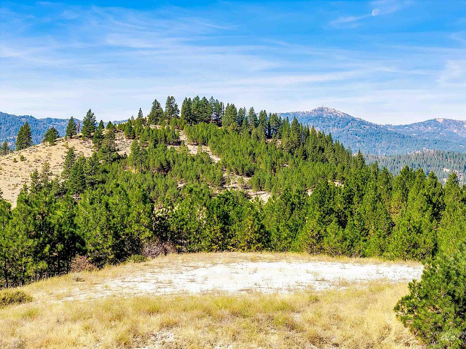 1st image of Trails End Way