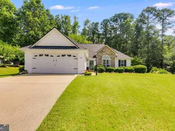 334 Stonehenge Dr, Dallas, GA 30157