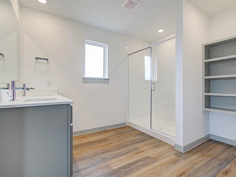 13922 Bay Crst — Photo 32