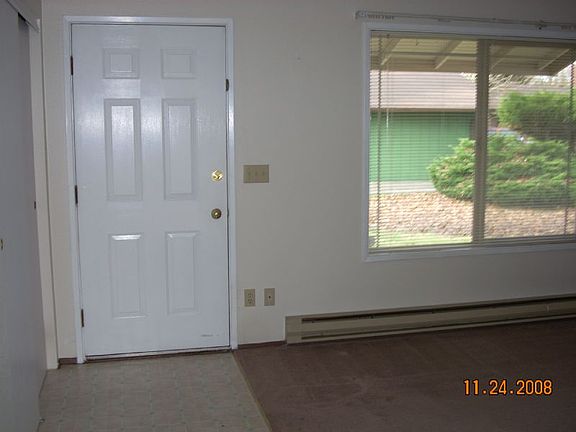 3rd image of 14717 SE 16th Cir