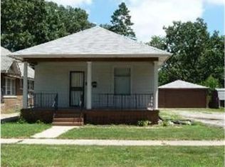 335 Calumet Blvd, Harvey, IL 60426