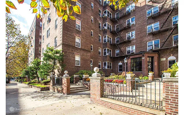 Sold by Douglas Elliman | media 17