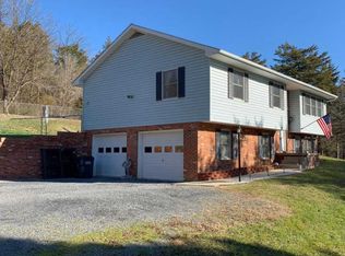 497 Varghese Dr, Strasburg, VA 22657