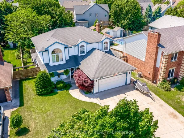 8 Hearth Ct, Niagara On The Lake, ON L0S 1J0