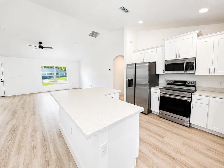 14981 SW 20th Pl — Photo 4