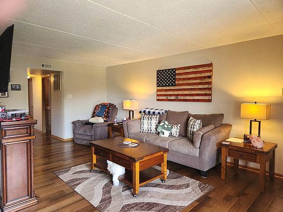 4th image of 16742 Paxton Ave APT 2S