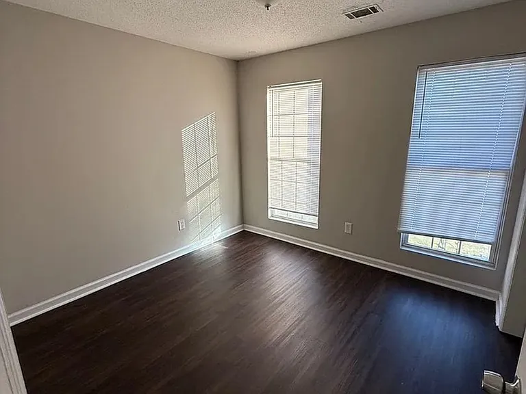 4331 Sanderling Dr — Photo 6