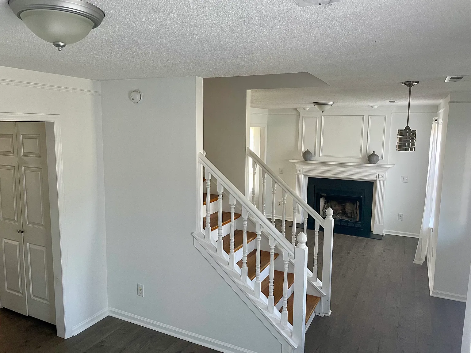 603 Blackburn Ct — Photo 4