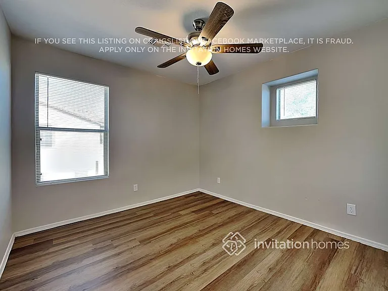 11226 W Garfield St — Photo 16
