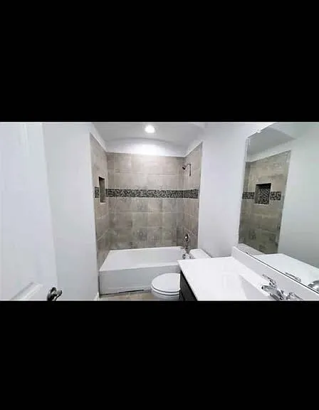 9436 Belle River Trl — Photo 3