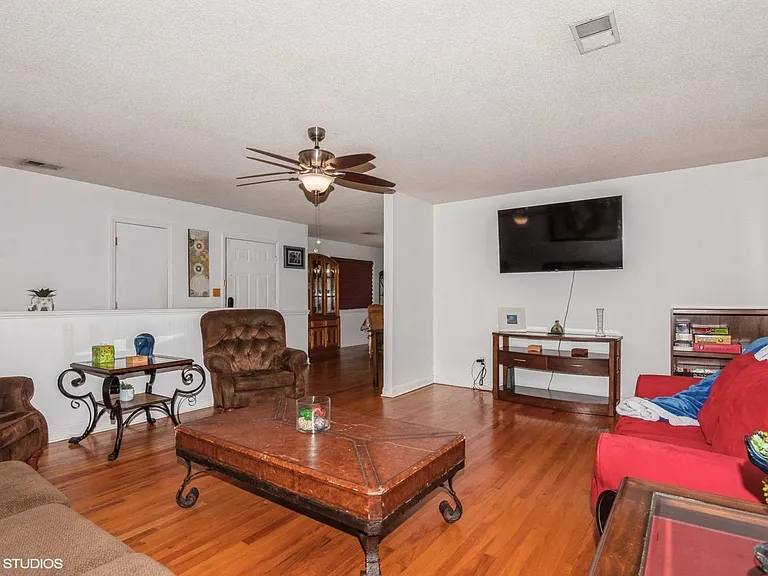 9938 Sandra Ln — Photo 14