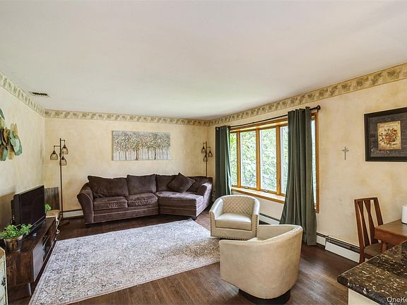 2nd image of 35 Peppermint Road
